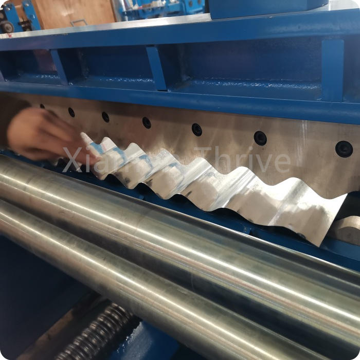 High-Speed Corrugated Roof Roll Forming Machine with Non-Stop Flying Cutting